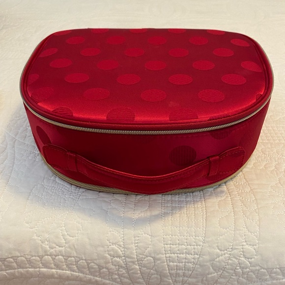 Estee Lauder Red Polka Dot Cosmetic Bag or Travel Bag. Brand New Never Used. - Picture 5 of 10